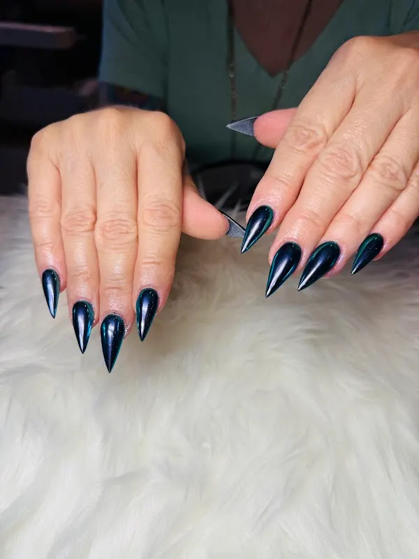 Envy Nails Uptown — Nail salon in Minneapolis